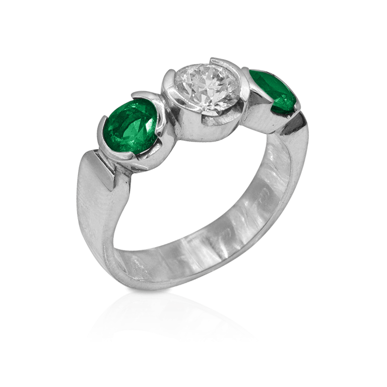 Eternal Shine Emerald Ring DT 977 from Duetto Galería, crafted in gold with Colombian emeralds and diamonds Anillo Eternal Shine DT 977 de Duetto Galería, elaborado en oro con esmeraldas y diamantes colombianos