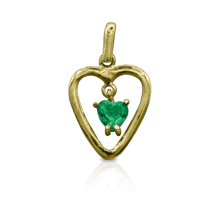 Heart-cut emerald pendant DT 2764 from Duetto Galería, crafted in gold with a Colombian emerald cut in a heart shape Dije de corazón con esmeralda DT 2764 de Duetto Galería, elaborado en oro con esmeralda colombiana tallada en forma de corazón